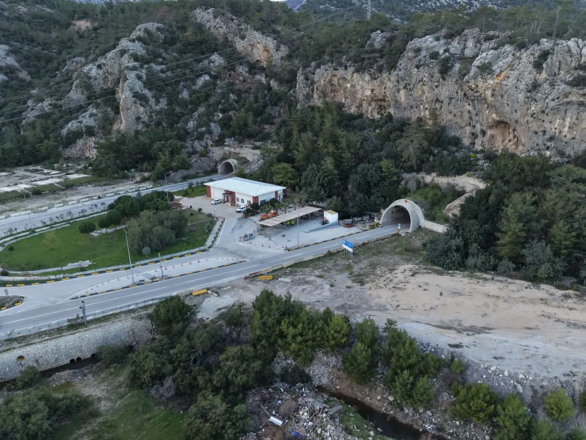 Revolutionizing Infrastructure: The Rs 14,115-Crore Highway Project