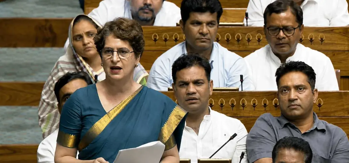 संसद में प्रियंका गांधी वाड्रा का केंद्र पर तीखा हमला: पेपर लीक, शिक्षा बजट और छात्रों के मुद्दों पर उठाए सवाल